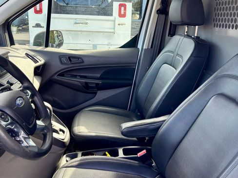 Used 2019 Ford Transit Connect XL image 17