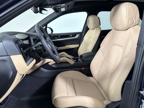 New 2026 Porsche Cayenne image 5