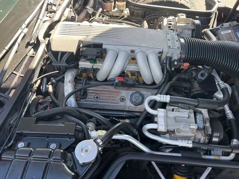 Used 1991 Chevrolet Corvette Convertible image 40