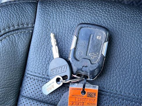 Used 2021 GMC Sierra 3500 Denali w/ Denali Black Diamond Edition image 31