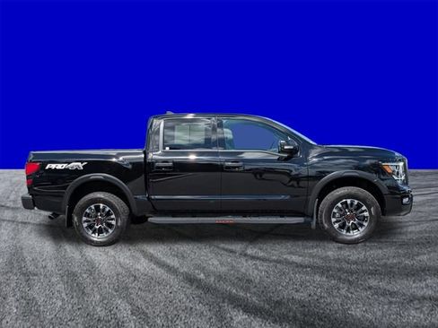Used 2024 Nissan Titan PRO-4X w/ Pro-4x Convenience Package AWD/4WD image 3
