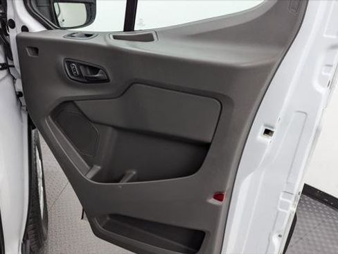 Used 2023 Ford Transit 350 XLT image 18