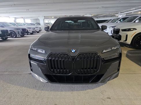 New 2026 BMW 760i xDrive w/ Executive Package AWD/4WD image 2