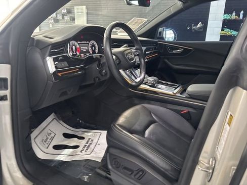 Used 2021 Audi Q8 Premium Plus w/ Premium Plus Package AWD/4WD image 14