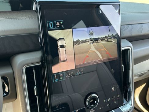 New 2026 GMC Yukon Denali AWD/4WD image 15