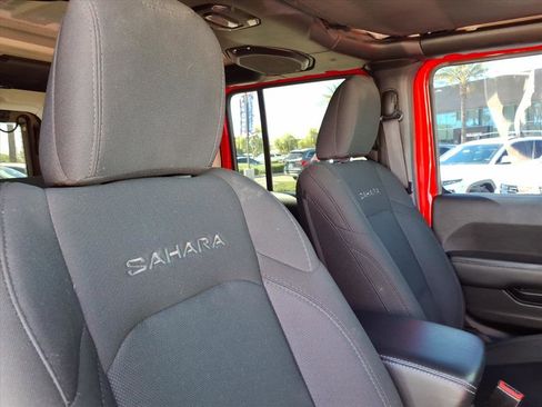 Used 2020 Jeep Wrangler Unlimited Sahara w/ Uconnect 4C Nav & Sound Group image 12