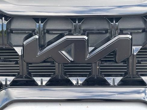 Used 2025 Kia Telluride EX X-Line AWD/4WD image 11