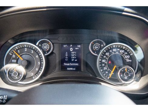 Used 2022 RAM 1500 Big Horn AWD/4WD image 23