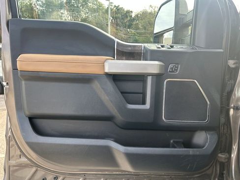 Certified 2022 Ford F250 Lariat w/ Tremor Off-Road Package image 9