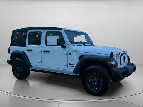Used 2024 Jeep Wrangler Unlimited Sport AWD/4WD image 36
