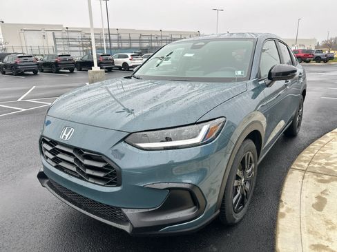 New 2026 Honda HR-V Sport image 4