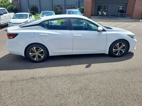 Used 2022 Nissan Sentra SV w/ All-Weather Package FWD image 6