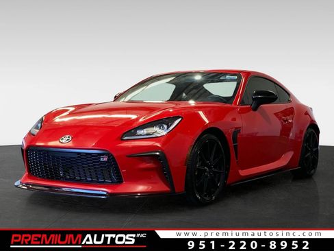 Used 2022 Toyota GR86 Premium image 1