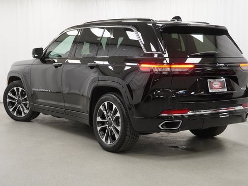 Certified 2023 Jeep Grand Cherokee Overland image 16