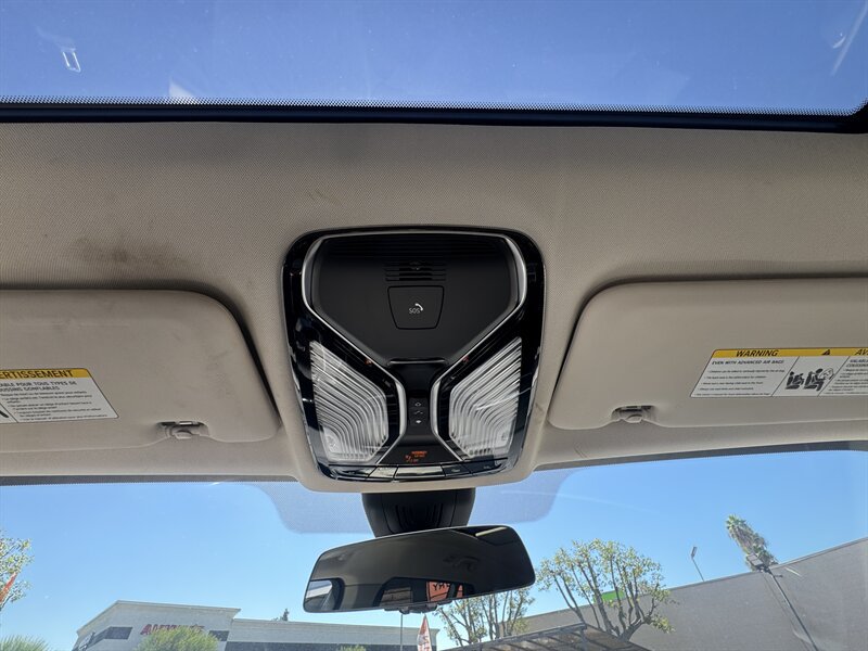 Used 2020 BMW X7 xDrive40i w/ Premium Package AWD/4WD image 49
