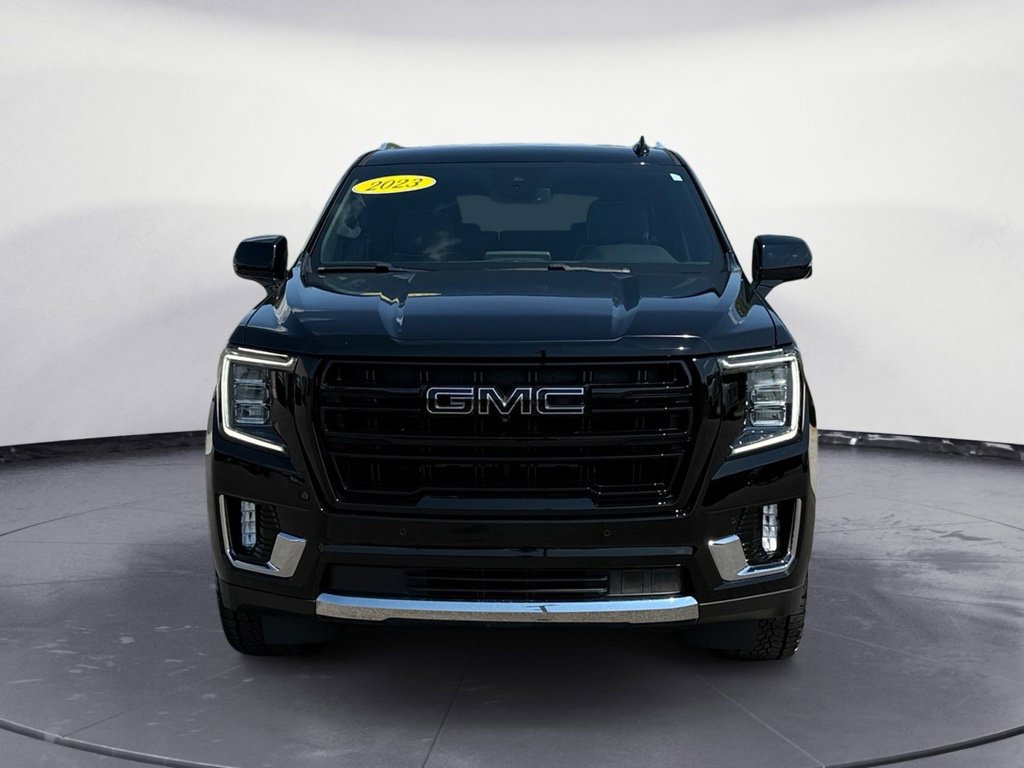 Used 2023 GMC Yukon XL SLT w/ SLT Luxury Package AWD/4WD image 12