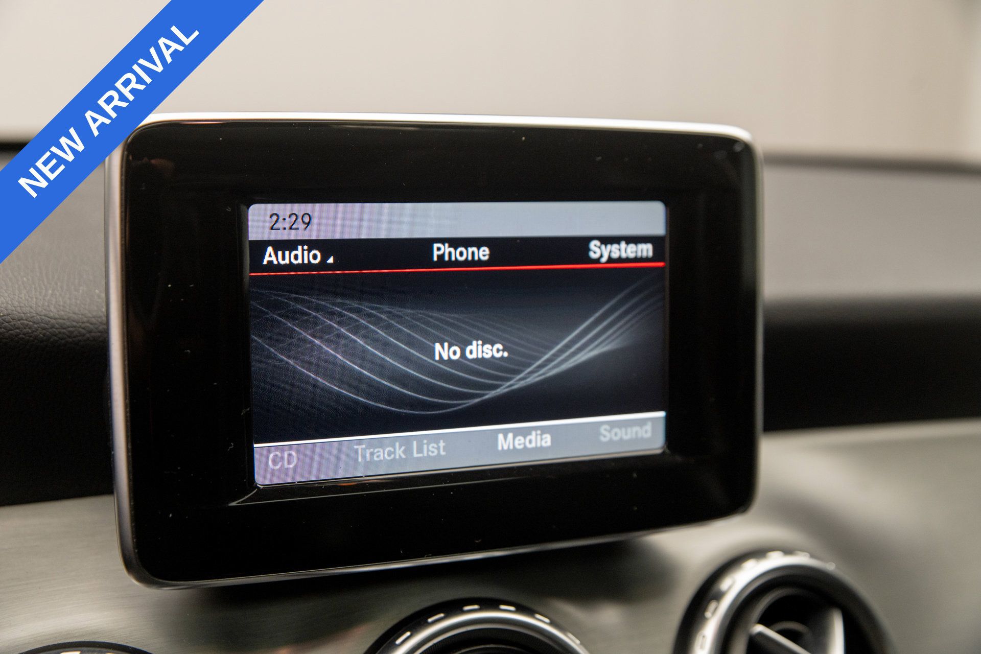 Used 2015 Mercedes-Benz GLA 45 AMG 4MATIC image 25