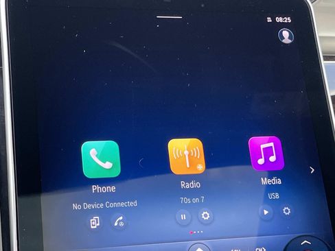 Used 2025 Mercedes-Benz GLC 300 4MATIC image 27