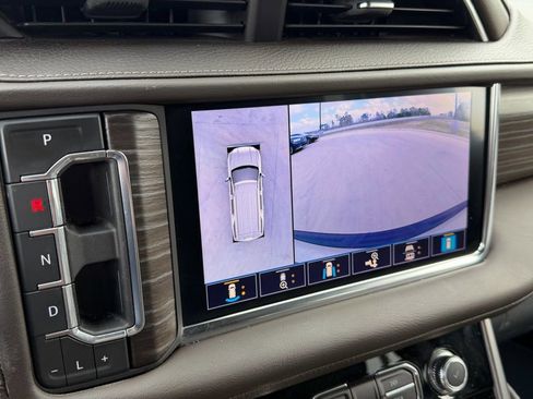 Used 2021 GMC Yukon XL Denali image 22