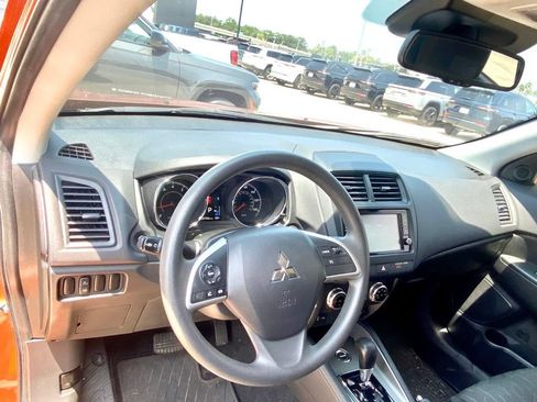 Used 2024 Mitsubishi Outlander Sport SE AWD/4WD image 11