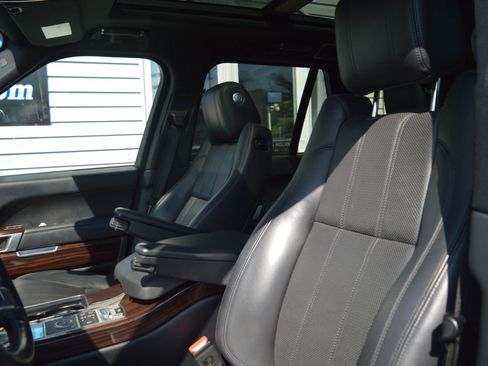 Used 2015 Land Rover Range Rover Supercharged AWD/4WD image 11