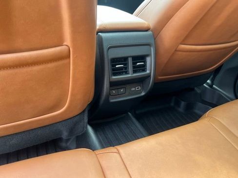 Used 2023 Cadillac XT4 Sport FWD image 16
