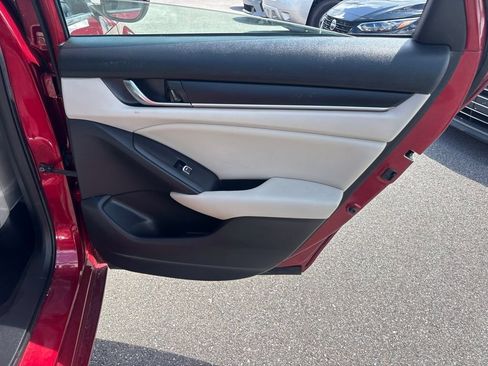Used 2019 Honda Accord LX image 18