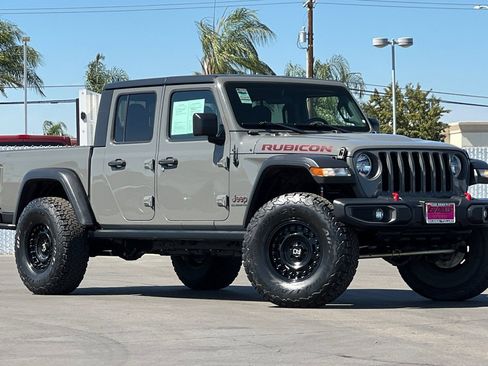 Used 2020 Jeep Gladiator Rubicon AWD/4WD image 2