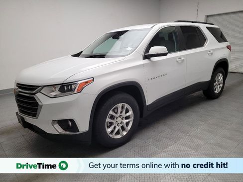 Used 2021 Chevrolet Traverse LT FWD image 1