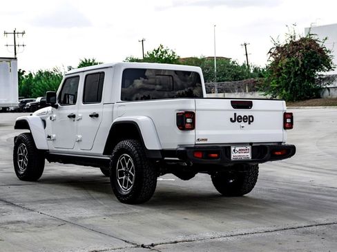 New 2025 Jeep Gladiator Rubicon w/ Convenience Group image 5