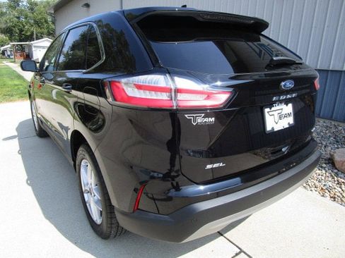 Used 2023 Ford Edge SEL w/ Convenience Package image 5