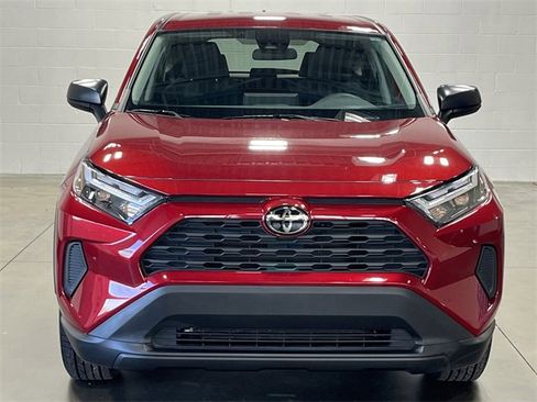 Used 2023 Toyota RAV4 LE image 7