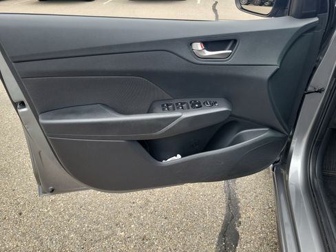Used 2021 Hyundai Accent SEL FWD image 19