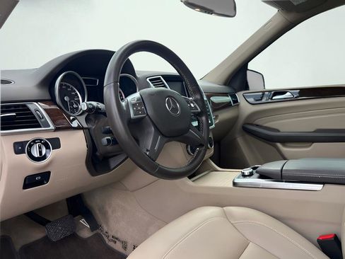 Used 2013 Mercedes-Benz ML 350 4MATIC image 34