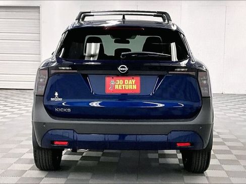 New 2026 Nissan Kicks SV w/ Charging Package image 5