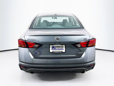 Used 2020 Nissan Altima 2.5 SR w/ Premium Package AWD/4WD image 6