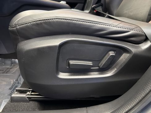 Used 2020 MAZDA CX-5 Touring image 12