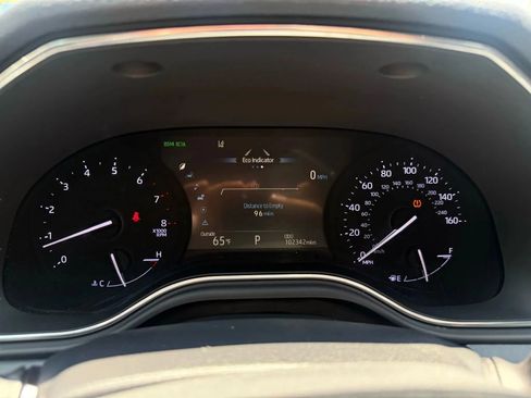 Used 2019 Toyota Avalon XLE w/ Moonroof Package image 41