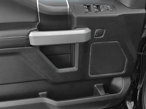 Used 2018 Ford F150 Lariat image 14