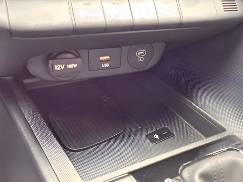 Certified 2025 Hyundai Elantra Sport FWD image 13