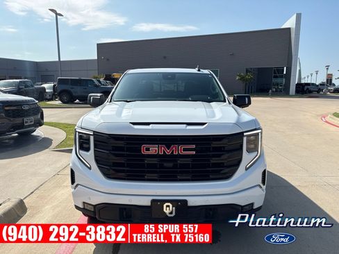 Used 2024 GMC Sierra 1500 Elevation w/ Elevation Premium Package AWD/4WD image 2
