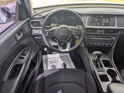 Used 2019 Kia Optima LX FWD image 18