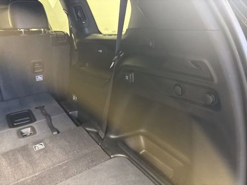 Certified 2023 Jeep Grand Cherokee L Laredo image 11