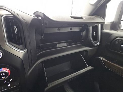 Used 2021 GMC Sierra 3500 Denali w/ Denali Ultimate Package image 30