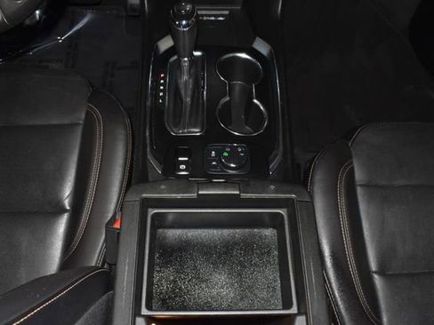 Used 2018 Chevrolet Traverse Premier w/ LPO, Black Accent Package AWD/4WD image 23