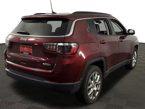 Used 2022 Jeep Compass Latitude image 8