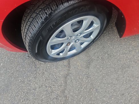 Used 2014 Hyundai Accent GLS image 10