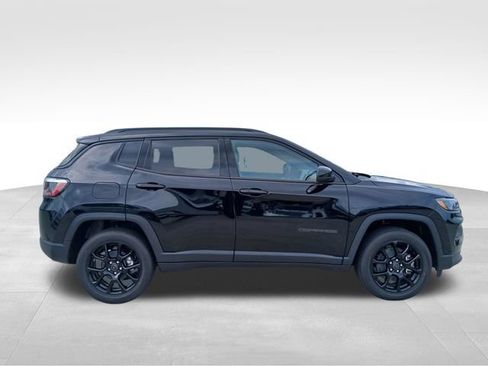 New 2026 Jeep Compass Latitude AWD/4WD image 6