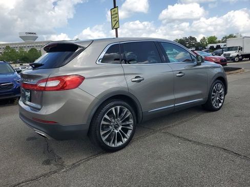 Used 2016 Lincoln MKX Reserve w/ Driver Assistance Package FWD image 6