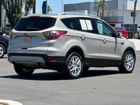 Used 2017 Ford Escape Titanium FWD image 3